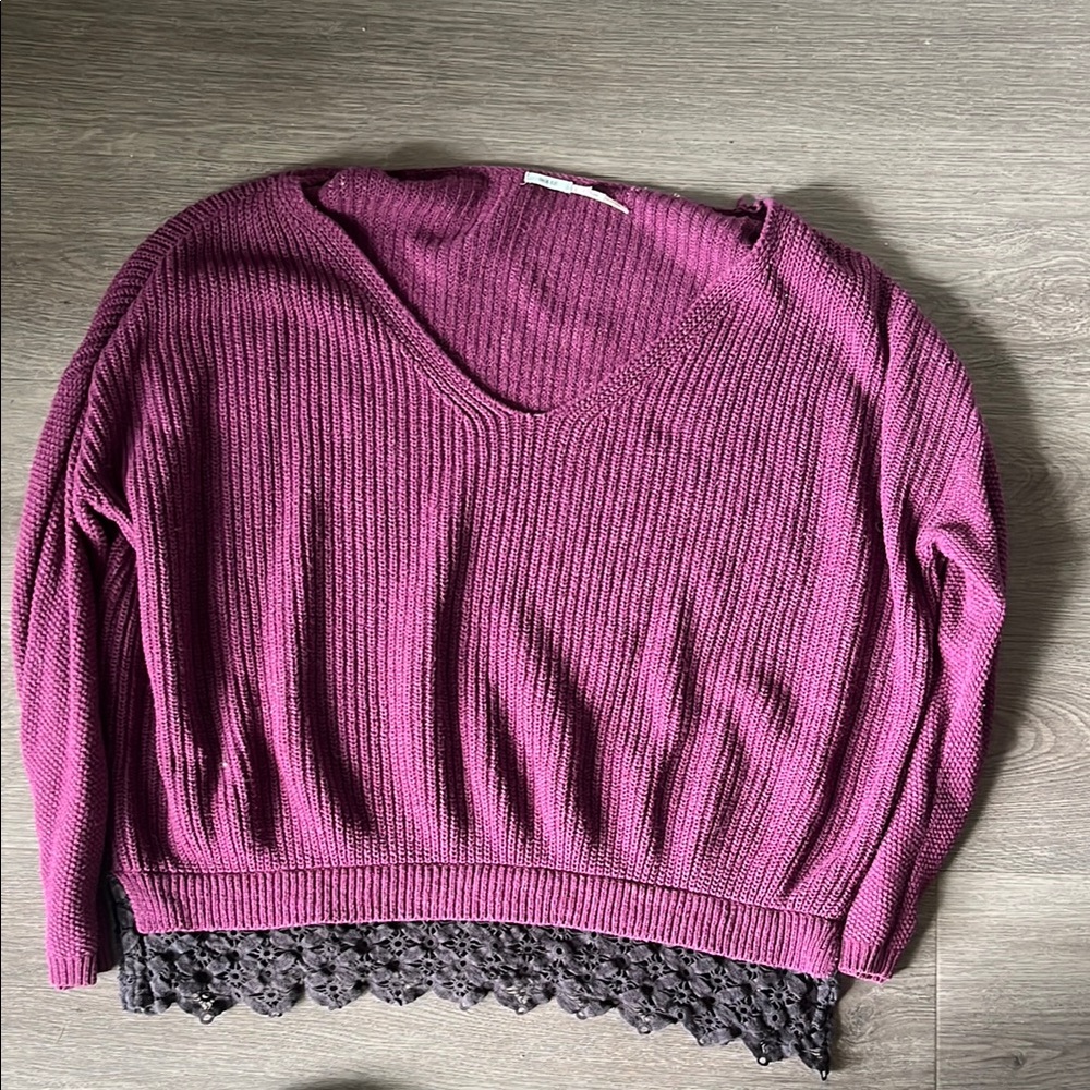 Oversized Purple V-Neck Sweater with Lace Hem